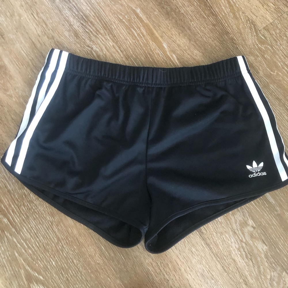 Athletic shorts